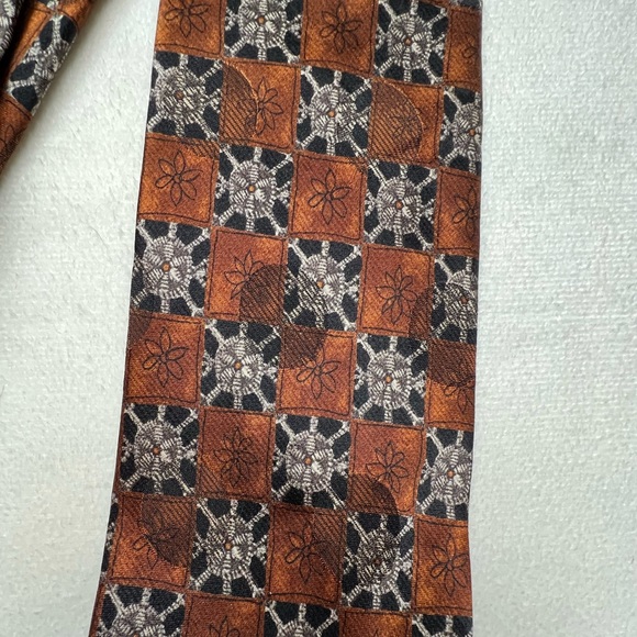 Ermenegildo Zegna Brown/Bronze Wheel Print Neck Tie - Picture 3 of 10